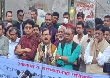 অনির্বাচিত সরকার ভোট না করে আর ক্ষমতায় থাকতে পারবে না: মান্না