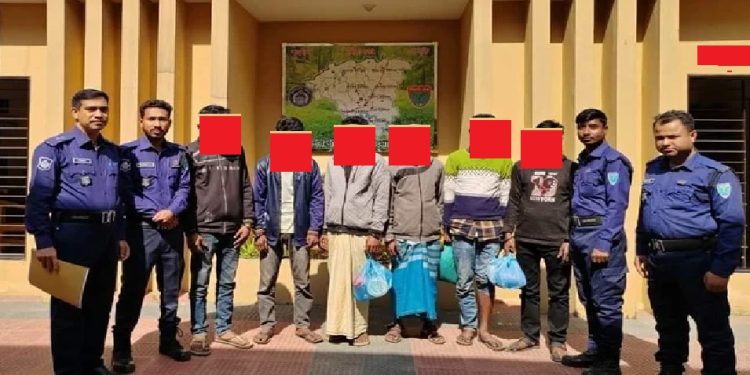 মৌলভীবাজারে ৩টি চোরাই গরুসহ আটক-৫