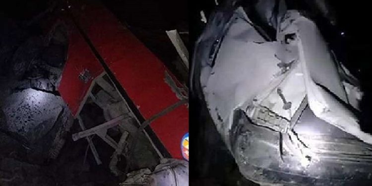 বাস-কারের সংঘর্ষে পাকিস্তানে নিহত-৩০