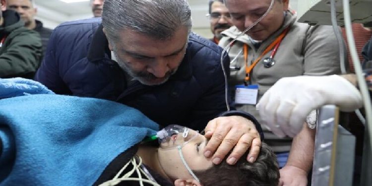 তুরস্ক ভূমিকম্পের প্রায় ১১ দিন পর শিশুসহ জীবিত উদ্ধার-৩