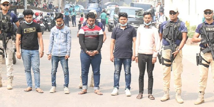 জন্মনিবন্ধন জালিয়াতির অভিযোগে ৩ হ্যাকারসহ গ্রেপ্তার-৫