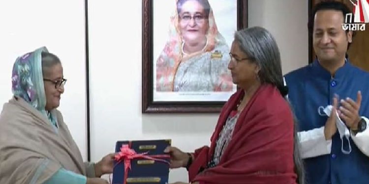 এইচএসসি ও সমমান পরীক্ষার ফল প্রধানমন্ত্রীর কাছে হস্তান্তর করেছেন শিক্ষামন্ত্রী