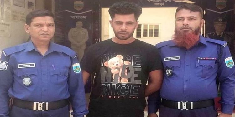 কলেজছাত্রীকে ধর্ষণের অভিযোগে বগুড়ায় যুবক গ্রেপ্তার