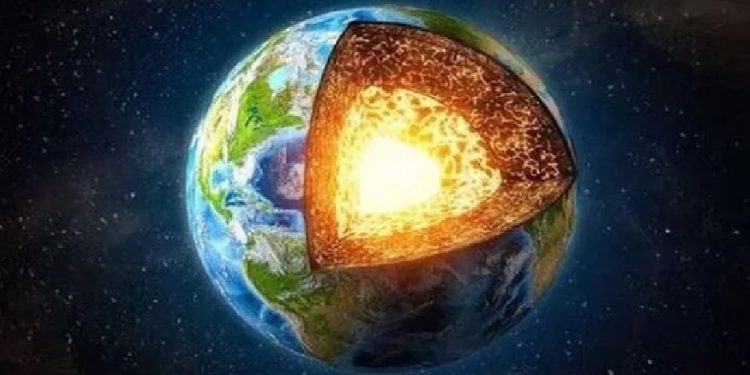 পৃথিবীর ভেতরে সন্ধান মিলল আরেক পৃথিবীর!