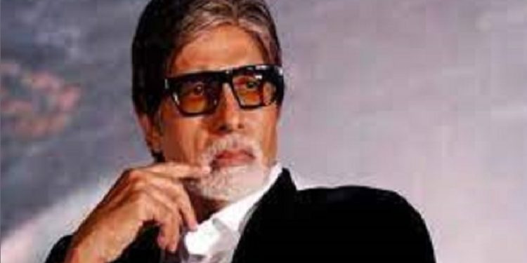 ছবির শুটিং করতে গিয়ে পাঁজরের তরুণাস্থি ছিঁড়ে গেছে অমিতাভ বচ্চনের