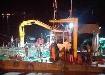 মোংলা বন্দরে কাজ করা অবস্থায় ড্রেজারের শ্রমিক নিহত