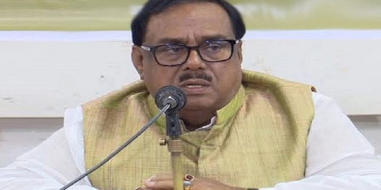 নওগাঁ থেকে এয়ার অ্যাম্বুলেন্সে ঢাকায় আনা হচ্ছে অসুস্থ খাদ্যমন্ত্রীকে