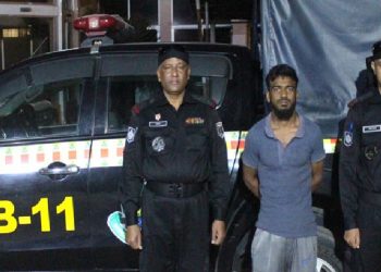 নারায়ণগঞ্জে ট্রাফিক পুলিশকে মারধরকারী প্রধান আসামী গ্রেপ্তার