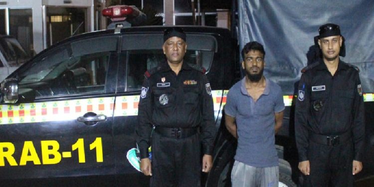 নারায়ণগঞ্জে ট্রাফিক পুলিশকে মারধরকারী প্রধান আসামী গ্রেপ্তার