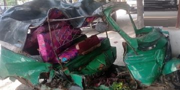 অটোরিকশা উল্টে নোয়াখালীতে নিহত-১,আহত-৩