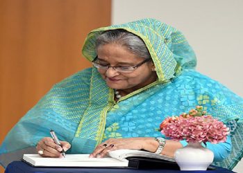 দীর্ঘদিন পর সচিবালয়ে অফিস করলেন প্রধানমন্ত্রী শেখ হাসিনা