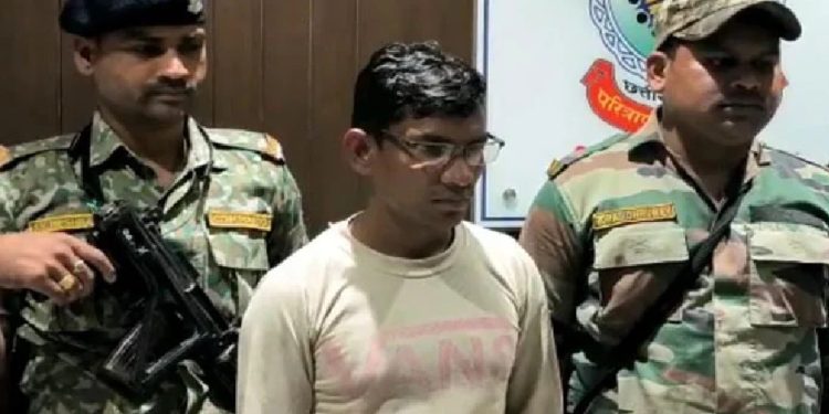 প্রেমিকার বিয়েতে উপহারের সঙ্গে বোমা, বিস্ফোরণে বরসহ নিহত-২