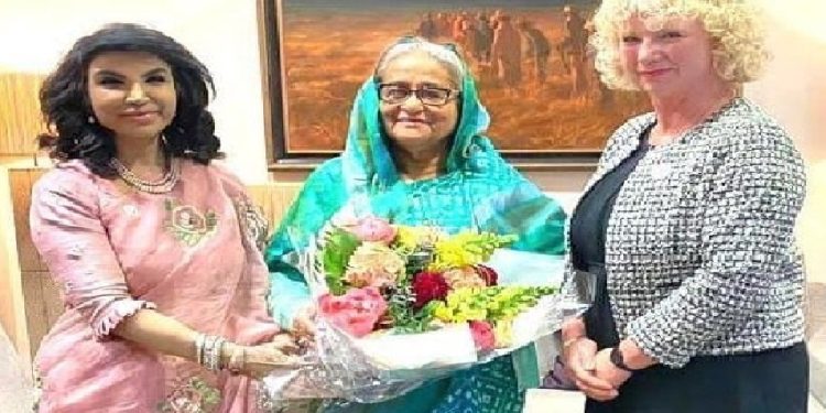 লন্ডনে পৌঁছেছেন প্রধানমন্ত্রী