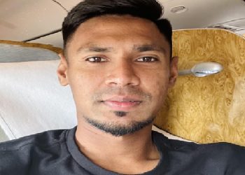 ইংল্যান্ডের পথে মোস্তাফিজুর রহমান