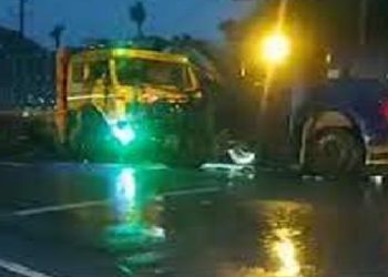 ট্রাক-মাইক্রোবাসের মুখোমুখি সংঘর্ষে নিহত-৭,আহত-৪