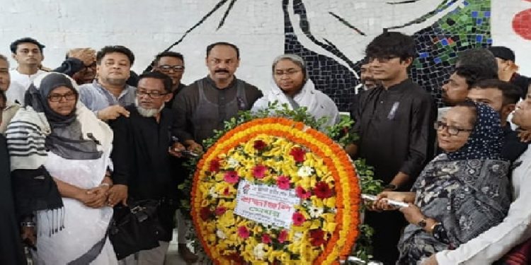 জাতীয় শোক দিবসে শিক্ষামন্ত্রীর শ্রদ্ধা নিবেদন