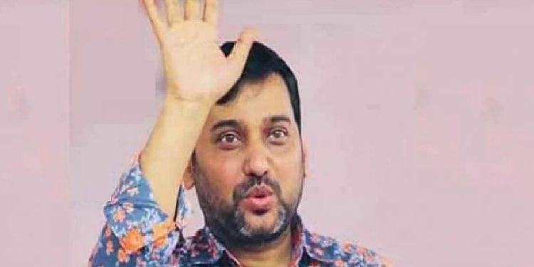 চিকিৎসা শেষে দেশে ফিরেছেন সম্রাট, হাইকোর্টকে লিখিতভাবে জানালেন আইনজীবী