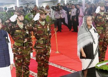 বঙ্গবন্ধুর প্রতিকৃতিতে রাষ্ট্রপতি-প্রধানমন্ত্রীর শ্রদ্ধা