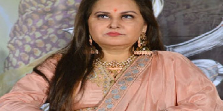 অভিনেত্রী জয়াপ্রদার ৬ মাসের কারাদণ্ড ও ৫ হাজার টাকা জরিমানা