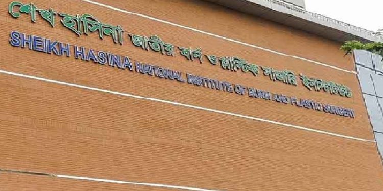 গ্যাস লিকেজ থেকে বিস্ফোরণে জুরাইনে একই পরিবারের ৫ জন দগ্ধ
