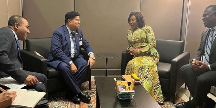 ঘানার পররাষ্ট্রমন্ত্রী শার্লি আয়োরকার বচওয়ের স‌ঙ্গে বৈঠক ক‌রে‌ছেন পররাষ্ট্রমন্ত্রী ড. এ কে আব্দুল মোমেন