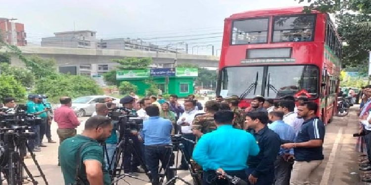 এলিভেটেড এক্সপ্রেসওয়ে দিয়ে বাস চলাচল শুরু