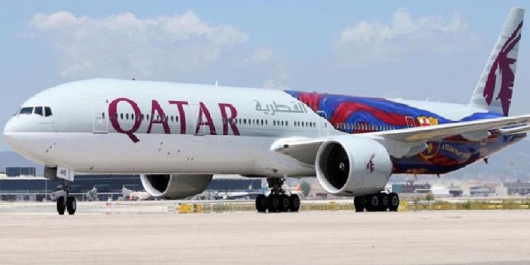 পাইলটের দক্ষতায় বেঁচে গেলেন ঢাকাগামী প্রায় চারশ যাত্রী