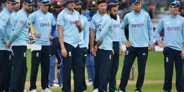 বিশ্বকাপের ইংল্যান্ডের ১৫ সদস্যের চূড়ান্ত দল ঘোষণা