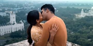 জয়ার চুমুর দৃশ্য নেটদুনিয়ায় ভাইরাল