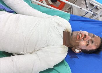 ডেমরার দেইলা এলাকায় বাসে আগুন,দগ্ধ- ২ নিহত-১