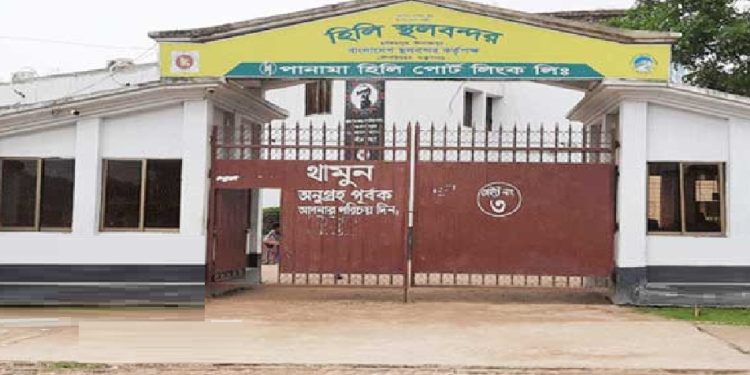 হিলিতে ৬ দিন আমদানি-রপ্তানি বাণিজ্য কার্যক্রম বন্ধ