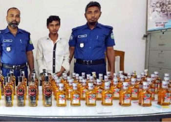 ৬৯ বোতল ভারতীয় মদসহ শেরপুরে যুবক গ্রেপ্তার‌