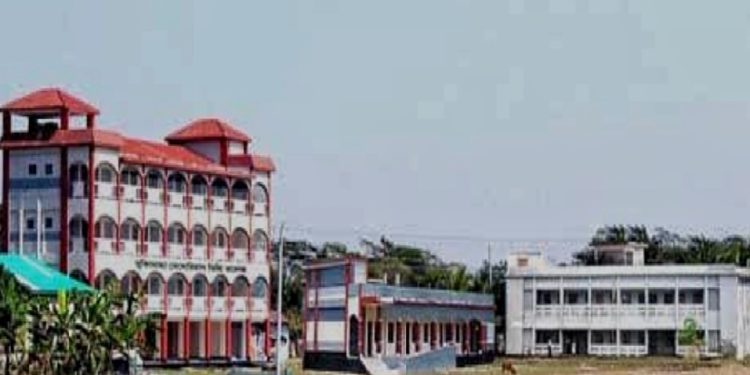 কলাপাড়ায় মুক্তিযোদ্ধা মেমোরিয়াল ডিগ্রি কলেজ এবারও শীর্ষে