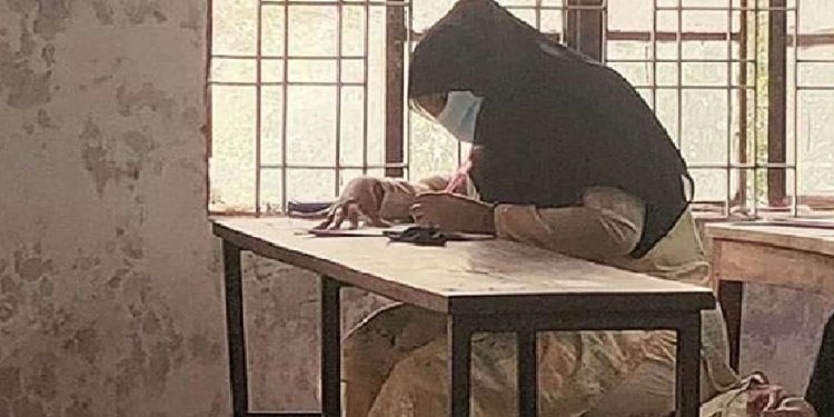 ১৫ মাস পর কারামুক্তি পেয়েই সরাসরি পরীক্ষায় বসলো খাদিজা