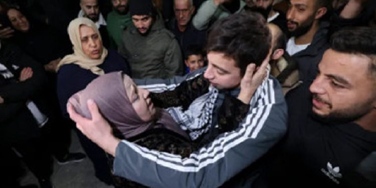 যুদ্ধবিরতির তৃতীয় দিনে ৩৯ কারাবন্দি ফিলিস্তিনিকে মুক্তি দিয়েছে ইসরায়েল