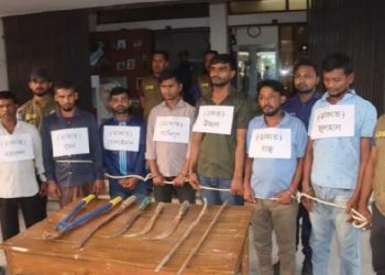 সাড়াশি অভিযানে পটুয়াখালীতে ৭ ডাকাত গ্রেফতার