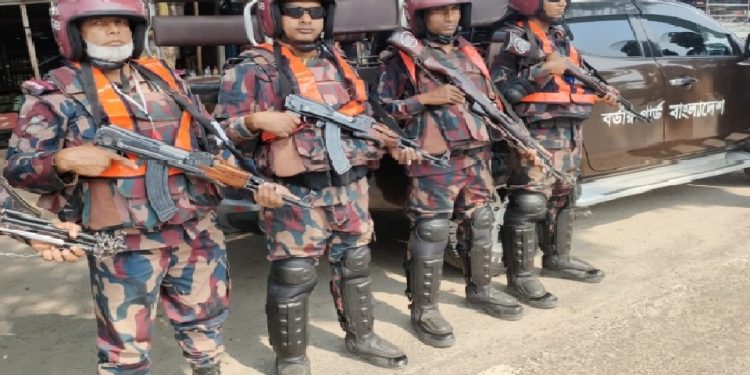 ইসি ভবনের আশপাশে পুলিশ-র্যাব ও ৩ প্লাটুন বিজিবি