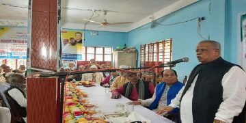 বাজার দর একটু বেশি হলেও মানুষ না খেয়ে নেই: আমির হোসেন আমু