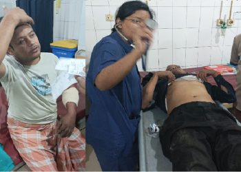 গাজীপুর ট্রেন দুর্ঘটনায় চালকসহ সরকারি চালক আহত