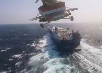 ইয়ৈমেনের হুতি গোষ্ঠীর হামলার জবাবে সংযম দেখানোর জন্য যুক্তরাষ্ট্রকে আহ্বান জানিয়েছে সৌদি আরব