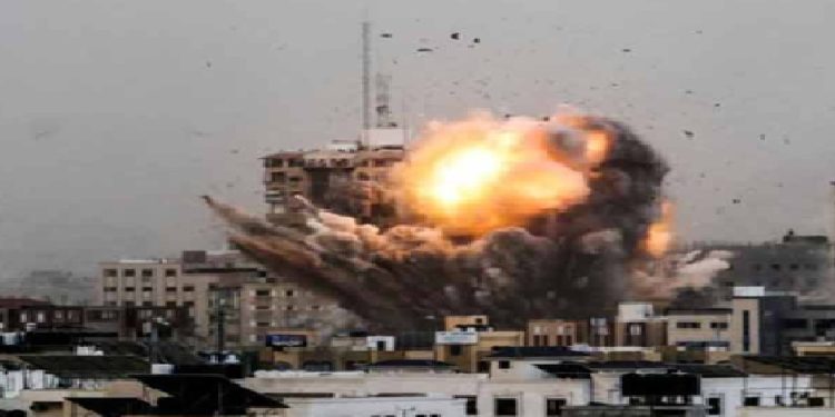 গাজায় ফের হামলা শুরু করেছে ইসরায়েলি বাহিনী