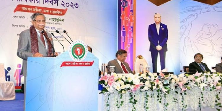 ফিলিস্তিনে ইসরায়েলি বাহিনীর বর্বরোচিত হামলার নিন্দা জানান রাষ্ট্রপতি