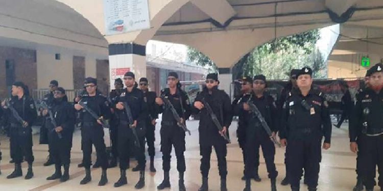 নাশকতা প্রতিরোধে ট্রেনে ট্রেনে র‍্যাবের তল্লাশি