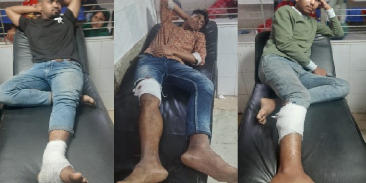 নারায়ণগঞ্জের আড়াইহাজারে ভোটকেন্দ্রে চারজন গুলিবিদ্ধ