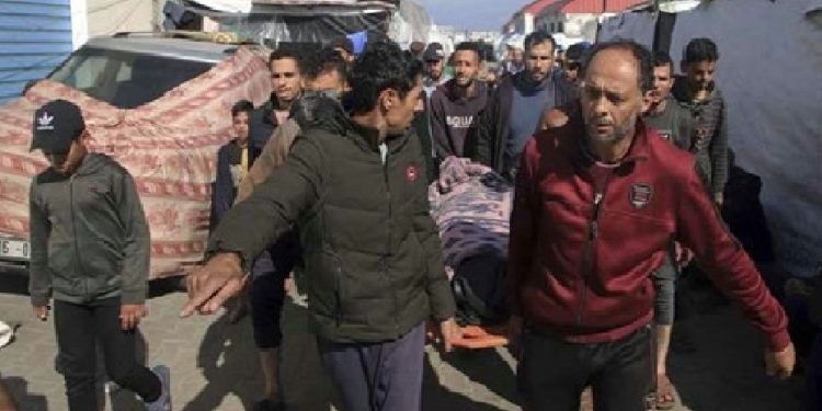 ইসরায়েলের হামলায় ২৪ ঘণ্টায় গাজায় নিহত-১৮৩, মৃত্যু ছাড়াল ২৬ হাজার
