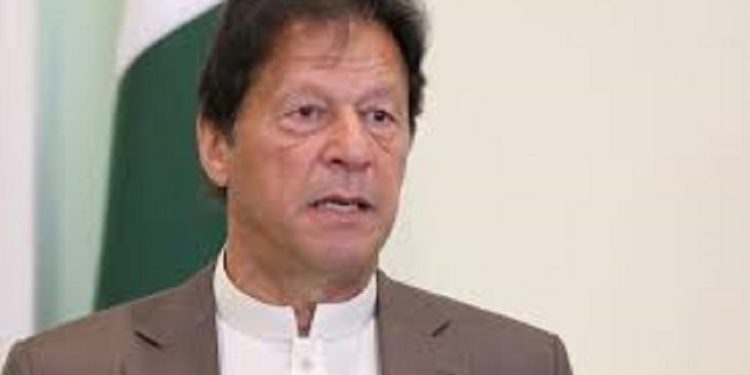 আরও ১২ মামলায় ইমরান খানকে গ্রেপ্তার দেখানো হলো