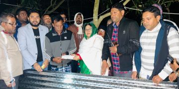 কলাপাড়ায় অগ্নিকান্ডে ক্ষতিগ্রস্থ পরিবার পেল অর্থ সহায়তা
