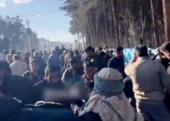 স্বরণসভা ইরানে জোড়া বোমা হামলায় নিহত- ৭৩