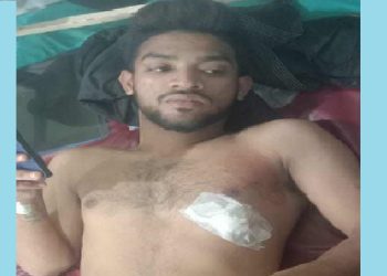 ছাত্রলীগের প্রতিষ্ঠাবার্ষিকীতে এসে দুপক্ষের সংঘর্ষে ছুরিকাঘাতে আহত-১