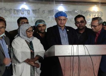 বেনাপোল এক্সপ্রেস ট্রেনে আগুনের ঘটনায় শিশু নারীসহ ৮জন দগ্ধ